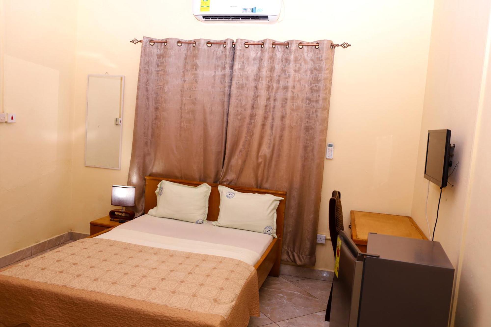 Jenos Hotels Аккра Екстер'єр фото