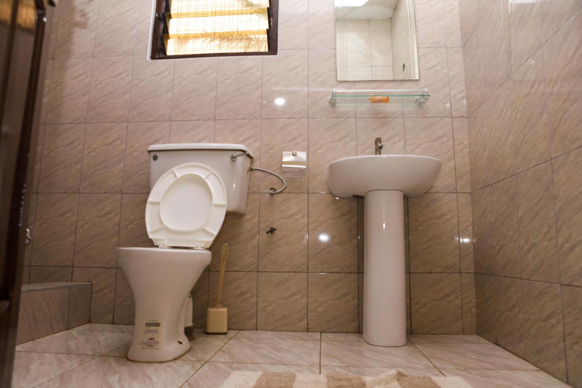 Jenos Hotels Аккра Екстер'єр фото